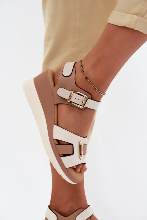 Sandales pour femmes Féminin avec une plateforme avec des bandes Artiker 58C0314 beige