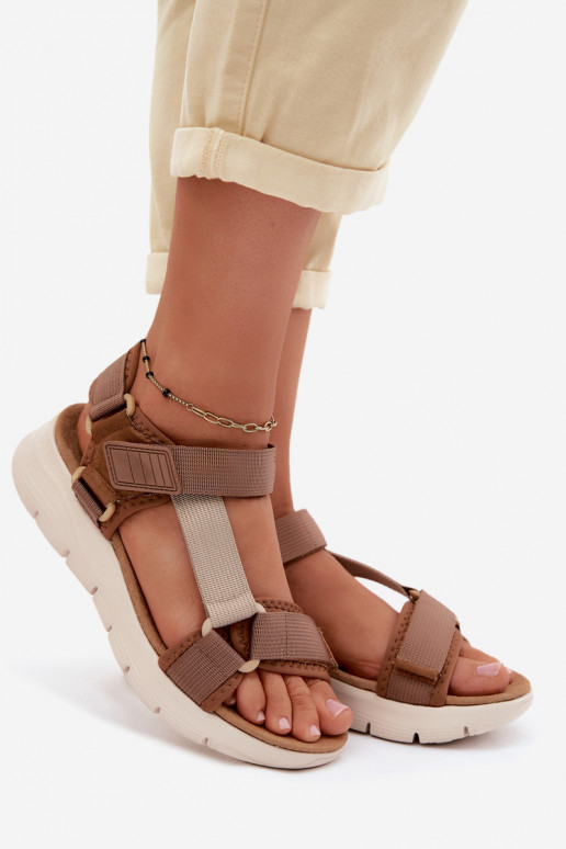 Style sportif Sandales pour femmes Artiker 58C1231 marron
