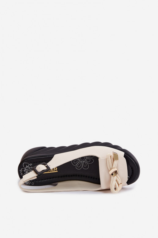 Sandfarbene Damen Sandalen mit Plattform und Ornamenten Artiker 58C0054