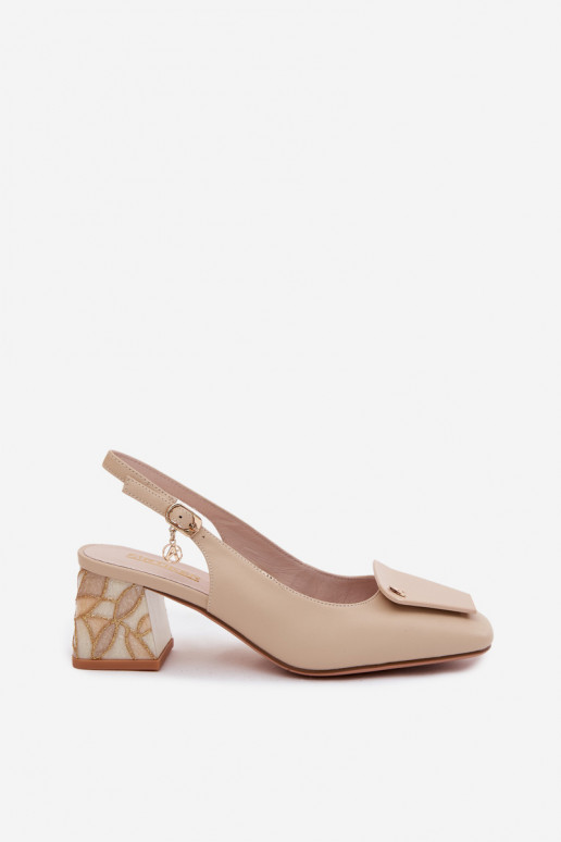 Leren schoenen met hakken en ornamenten Artiker 58C0672 zandkleur
