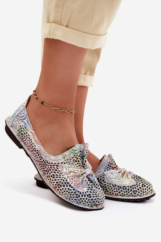 Ballerines en cuir avec éléments découpés et rubans Artiker 58C3481 dans différentes couleurs