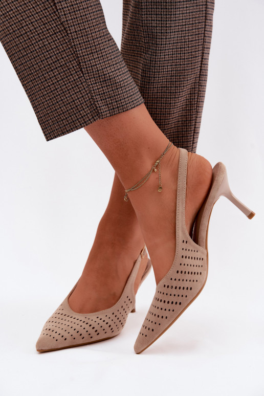 Zandkleurige geperforeerde sandalen met dunne hakken van faux suede Torielle