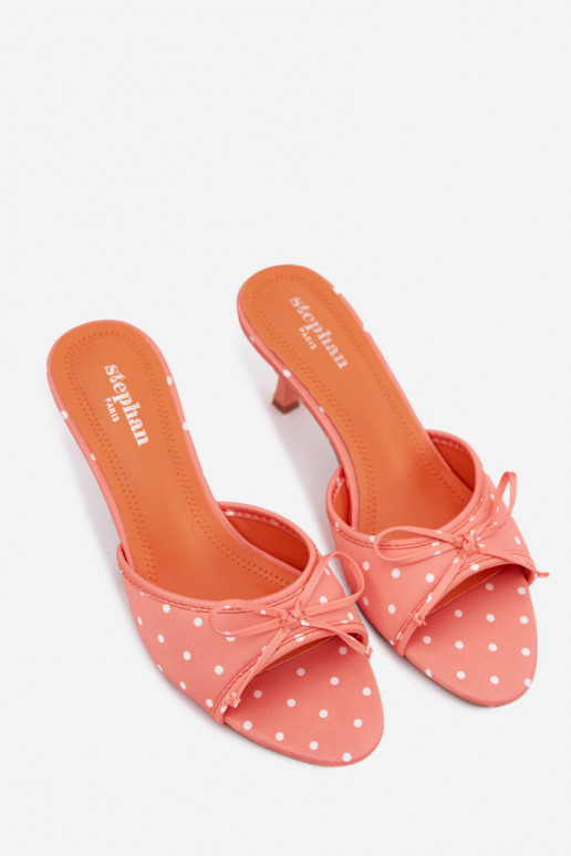 Chaussons pour femmes avec des nœuds et des pois sur un talon fin couleur orange par Shinea