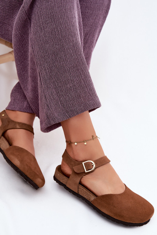 Leren suède sandalen met gesloten neuzen Tai turiciejka H7365-02 bruin