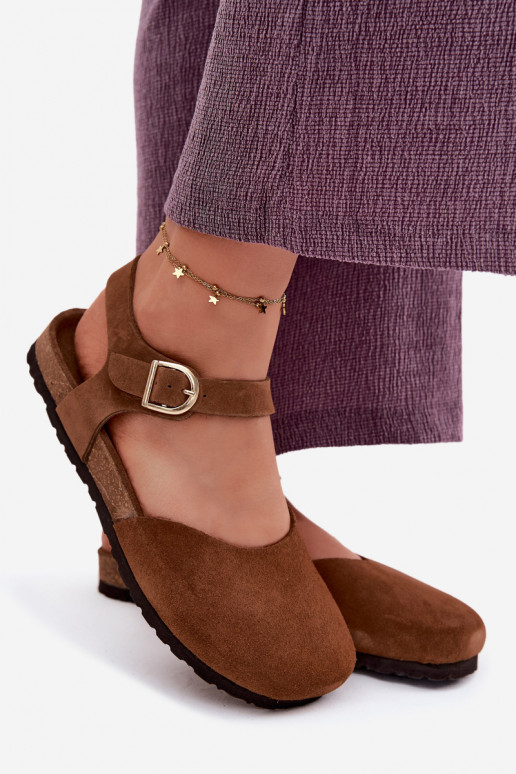 Leren suède sandalen met gesloten neuzen Tai turiciejka H7365-02 bruin