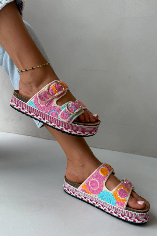 Glimma gehaakte slippers met platform en gespen in roze