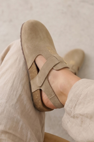 Damen-Sandalen aus natürlichem Wildleder Big Star TT274542 beige 2