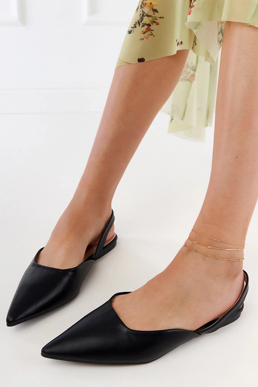Schwarze Mules mit flachem Absatz Keliya