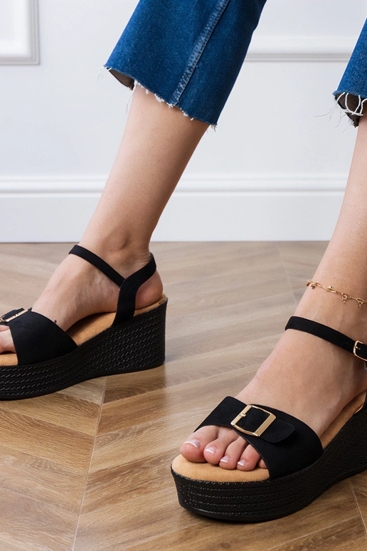 Zwarte dames sandalen met decoratieve gesp Sarni
