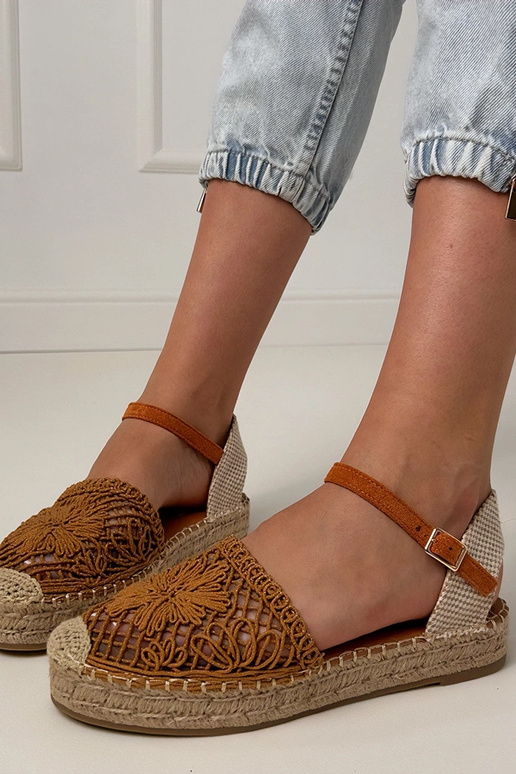 Bruine geperforeerde espadrille sandalen Santos