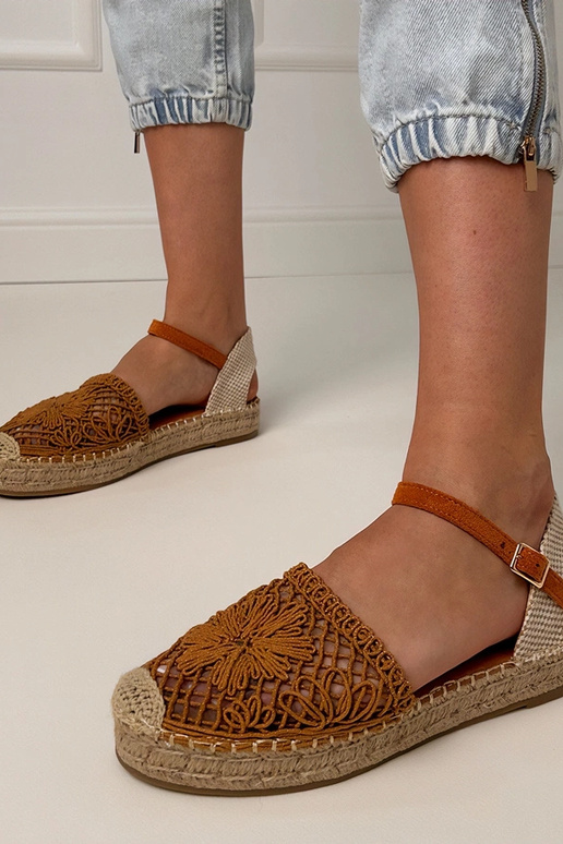 Bruine geperforeerde espadrille sandalen Santos