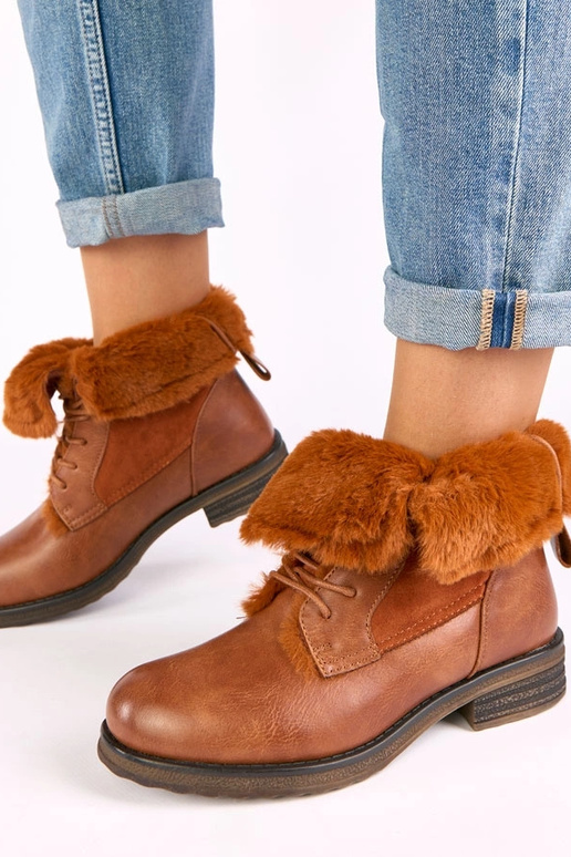 Bottines brunes avec lacets et fourrure Joyca
