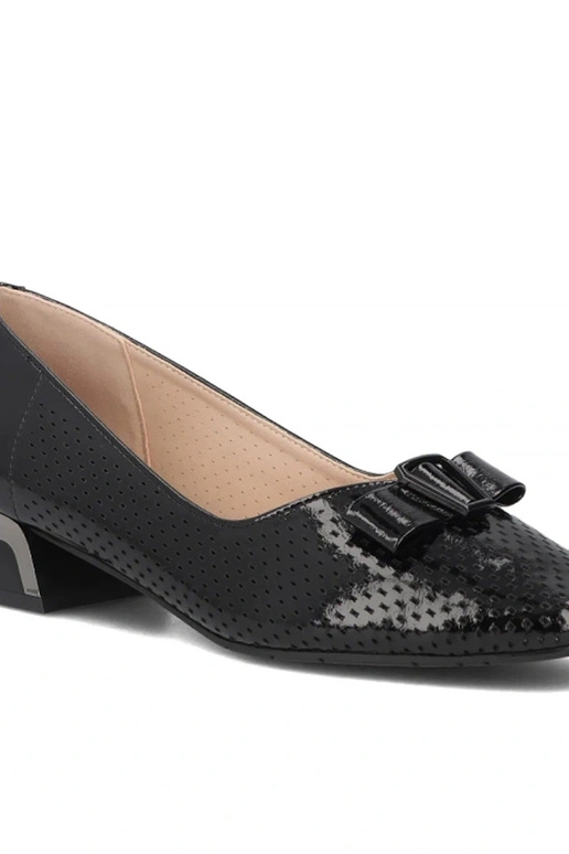 Zwarte pumps op een vierkante hak Filippo