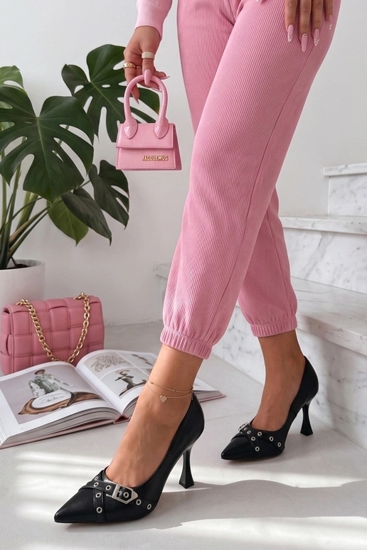 Zwarte stilettos met een decoratieve gesp Aeliana