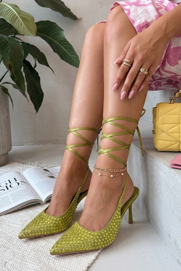 Groene hoge hakken met open teen versierd met rhinestones Edith