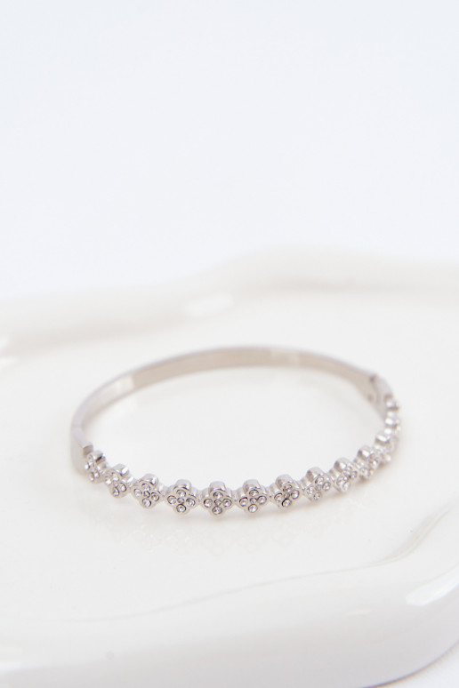 Silberne Damenarmband mit funkelnden Steinen