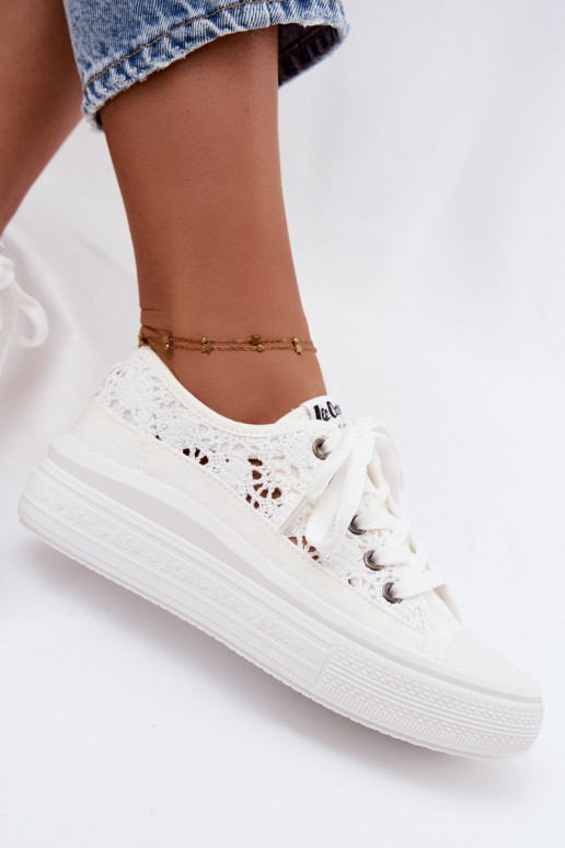 Witte casual schoenen met platform en uitsnijdingen Lee Cooper LCIN-26-44-4485