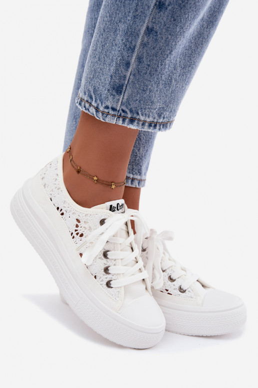 Witte casual schoenen met platform en uitsnijdingen Lee Cooper LCIN-26-44-4485