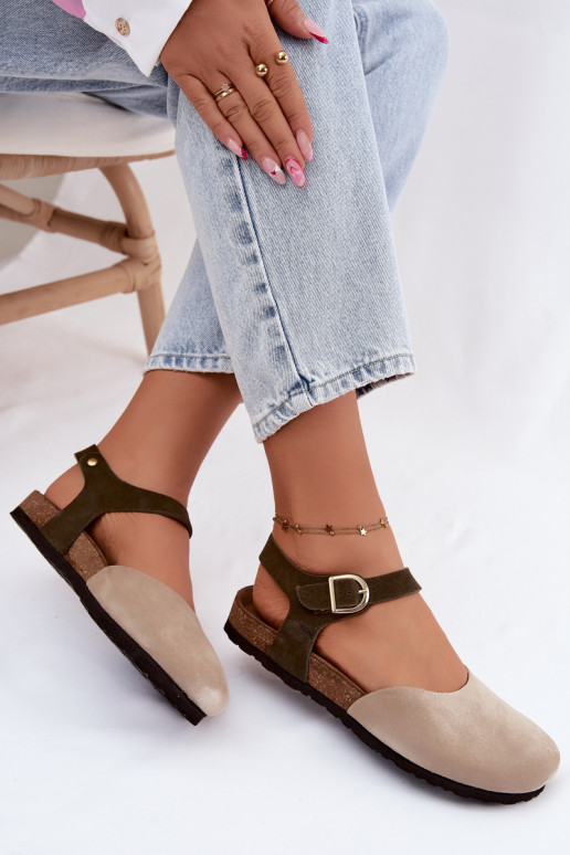 Damen Sandalen aus Kunstveloursleder mit geschlossener Spitze sandfarbe