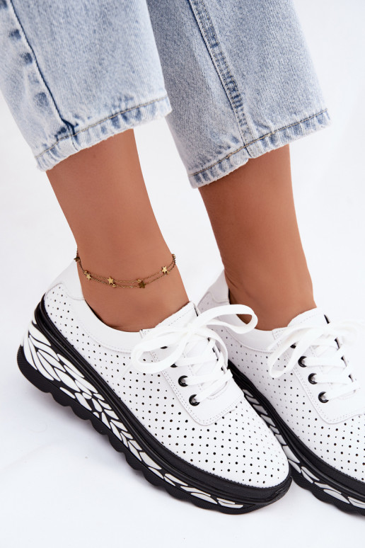 Weiße Damenschuhe mit Ausschnitten und Plattform Morra