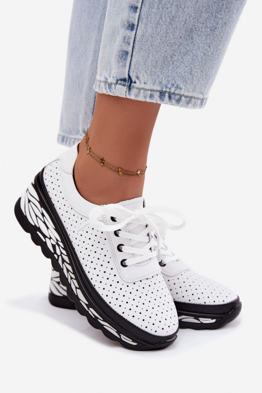 Weiße Damenschuhe mit Ausschnitten und Plattform Morra
