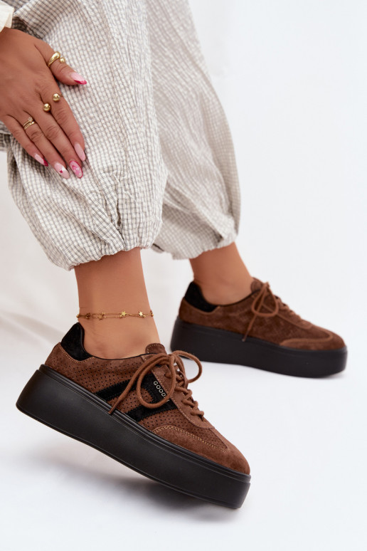 Braune Damensneaker mit Plattform und Perforation Umbry