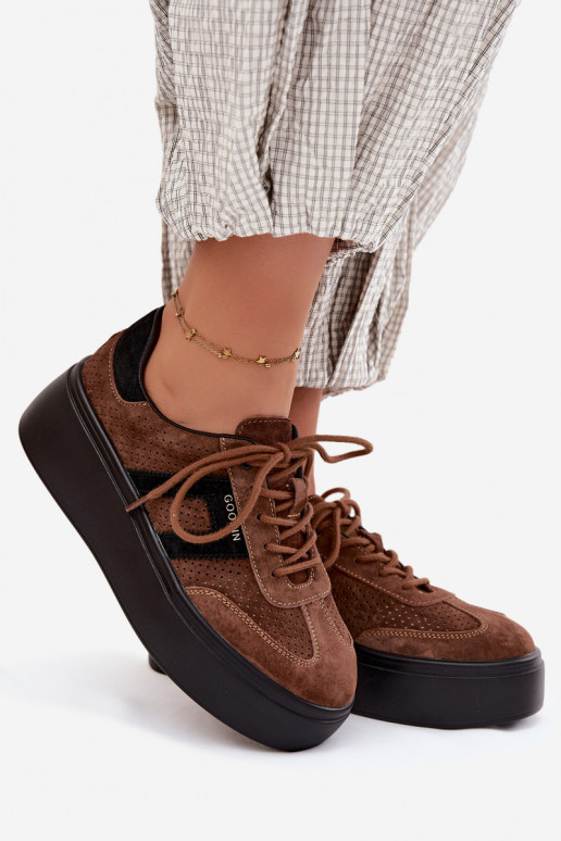 Braune Damensneaker mit Plattform und Perforation Umbry