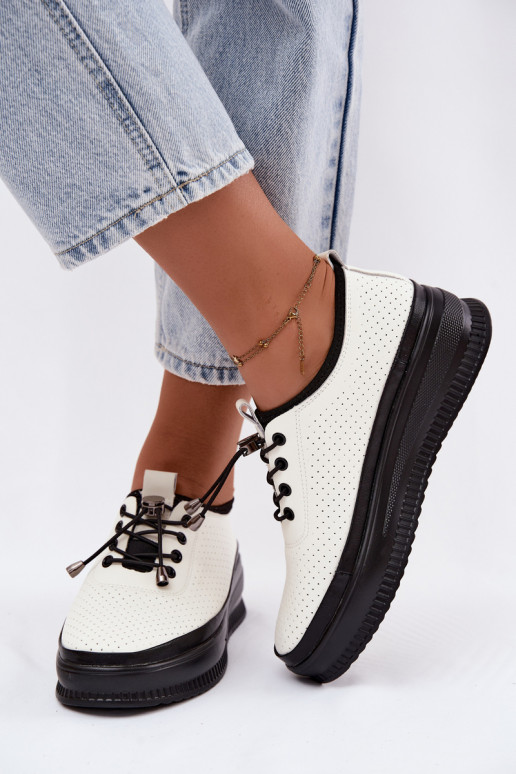 Witte dameschoenen met platform en perforatie Dalila