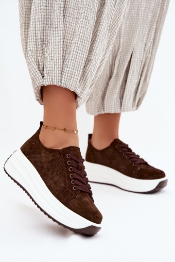 Schokoladenfarbene Damensneaker aus Kunstveloursleder mit Plattform Inaya