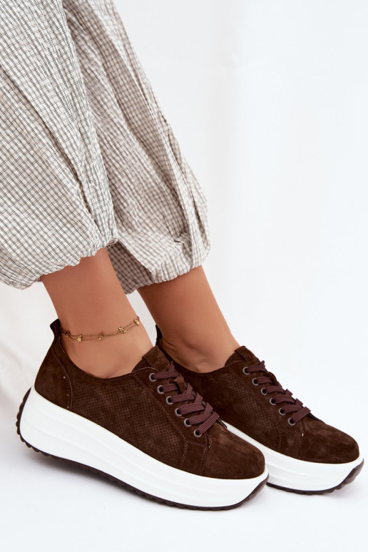 Chocoladekleurige dames sneakers van faux suede met platform Inaya