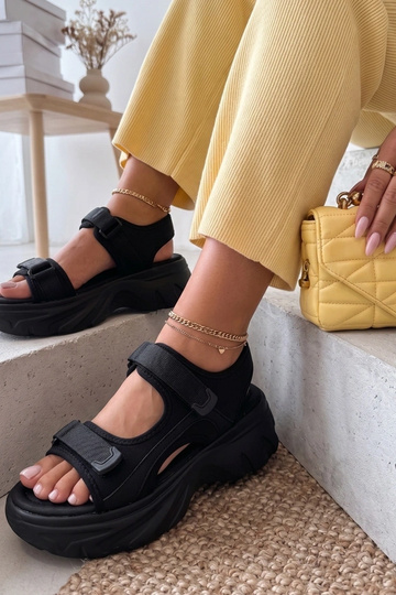 Abigail zwarte chunky sandalen 2