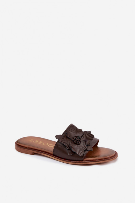 Leren slippers voor dames met ornamenten Zazoo 40477 in chocolade kleur