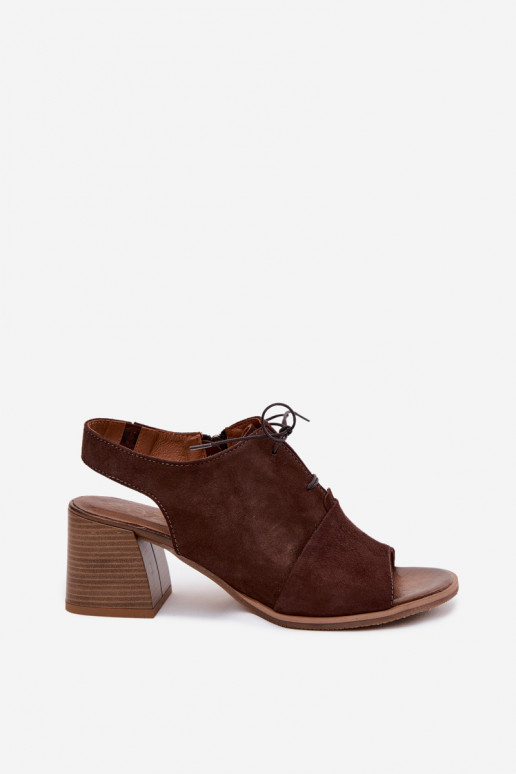Elegante leren hoge hakken met stijlvolle details Zazoo 40523 in chocolade kleur