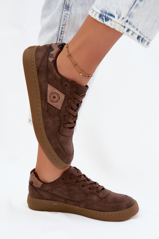 Glanzende sneakers voor dames Big Star UU274017 in bruine kleur