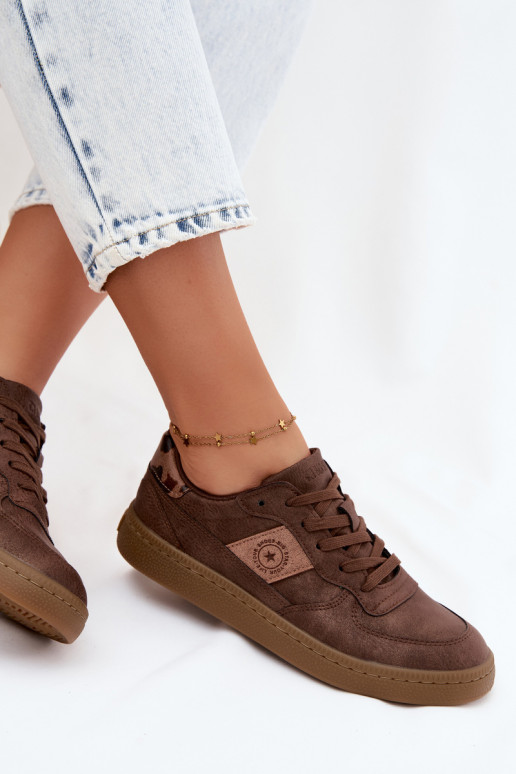 Glanzende sneakers voor dames Big Star UU274017 in bruine kleur