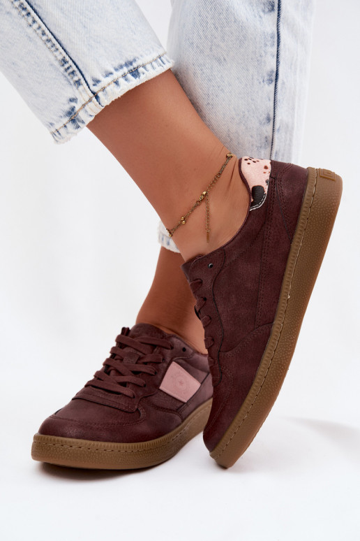 Glanzende sneakers voor dames Big Star UU274016 in bordeaux kleur