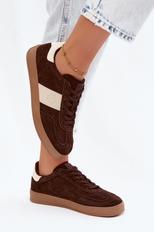 Sneakers voor dames van faux suede Big Star UU274008 in chocolade kleur