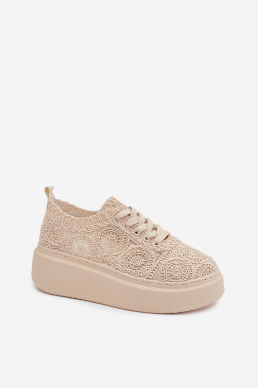 Zandkleurige casual schoenen met platform en kantmotieven Evalora