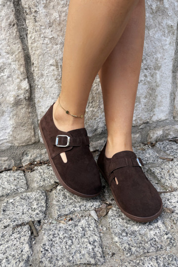 Chaussures pour femmes avec boucles en daim synthétique couleur chocolat Sombellia