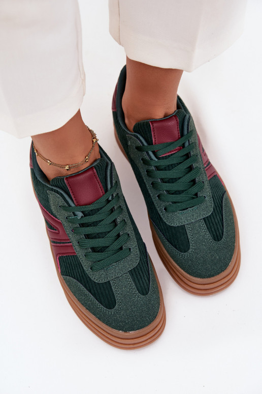 Chaussures de sport en velours vertes avec plateforme Skye