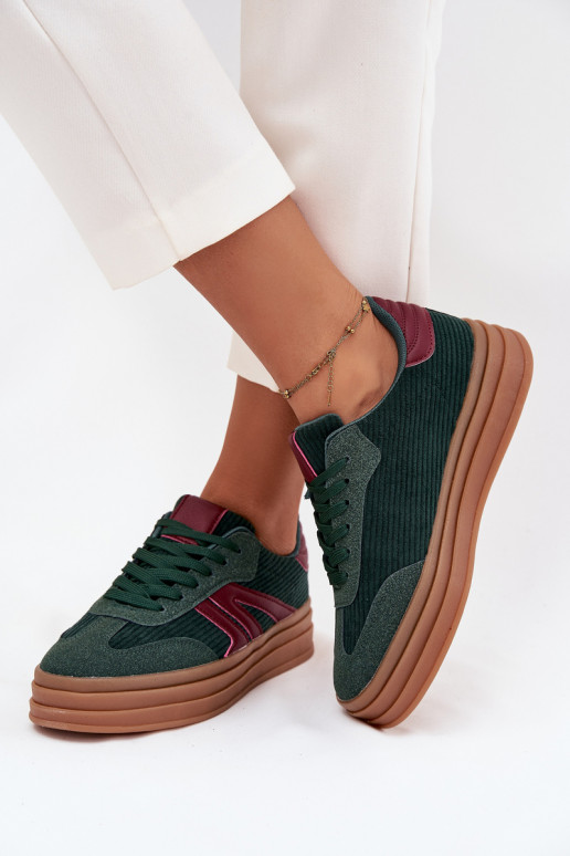 Chaussures de sport en velours vertes avec plateforme Skye