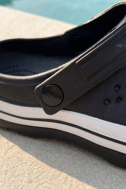 Chaussons légers pour hommes noirs Tai Turiravena
