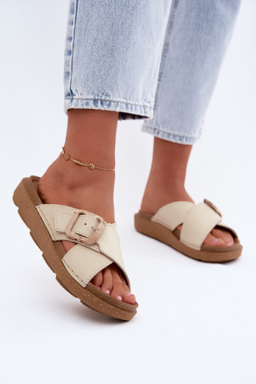 Zandkleurige dames leren slippers met gespen Inblu ED0003IU