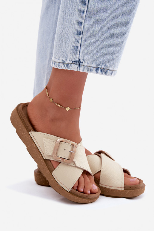 Pantoufles beiges en cuir pour femmes avec boucles Inblu ED0003IU