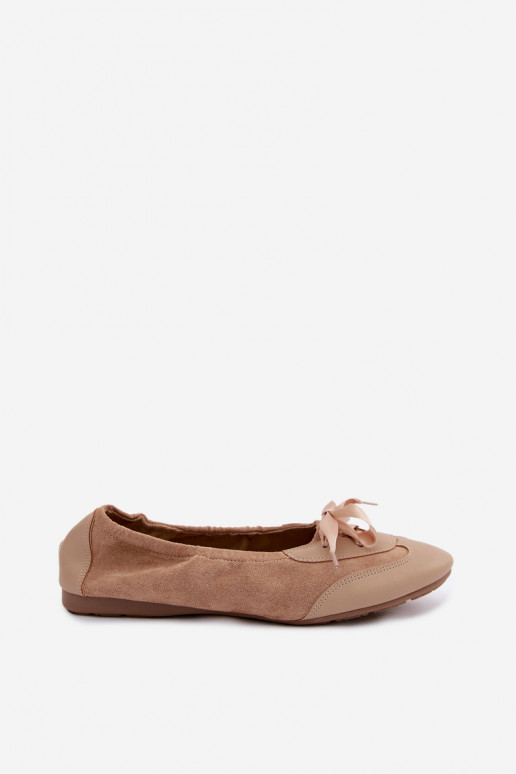 Ballerines sportives beiges avec détails élégants Peonia