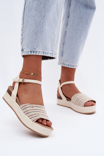 Ivoor kleurige dames sandalen met platform