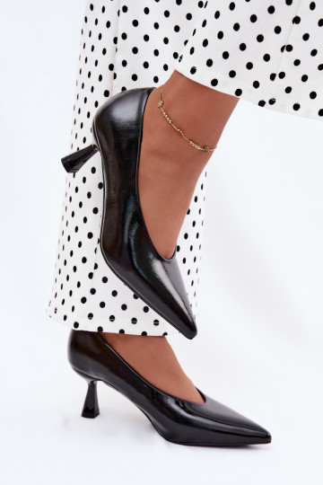 Chaussures pointues avec talons noirs Silenta