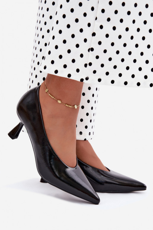 Chaussures pointues avec talons noirs Silenta