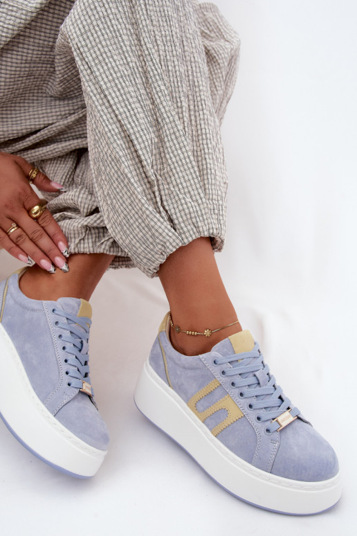 Chaussures modèle baskets Féminin avec une plateforme daim natureloÀa couleur bleue Salima