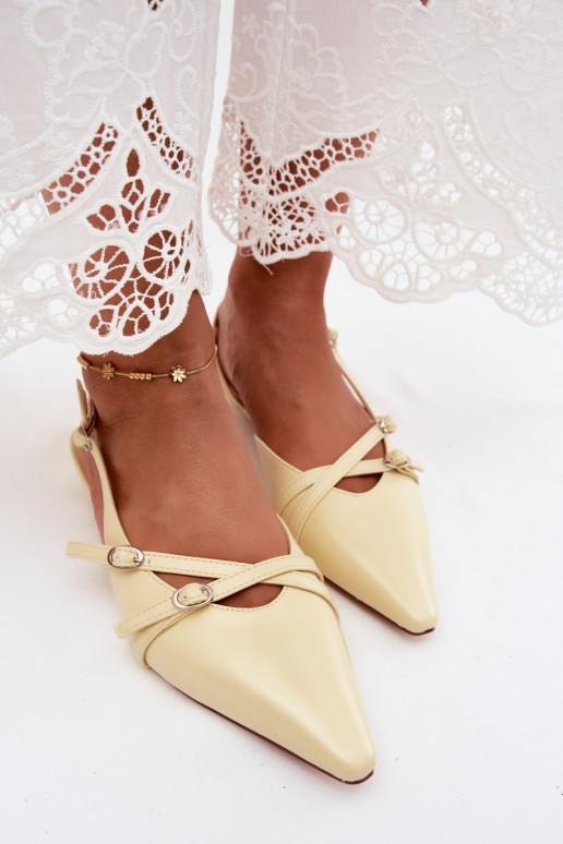 Sandales pour femmes avec brides en cuir synthétique jaune Glamira